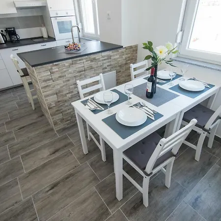Pleasure 1 I 2 Apartment Zadar