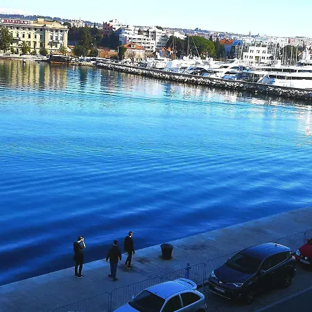 Pleasure 1 I 2 Zadar